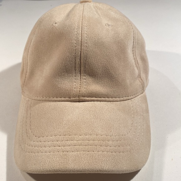 Old Navy baseball cap - Picture 2 of 9